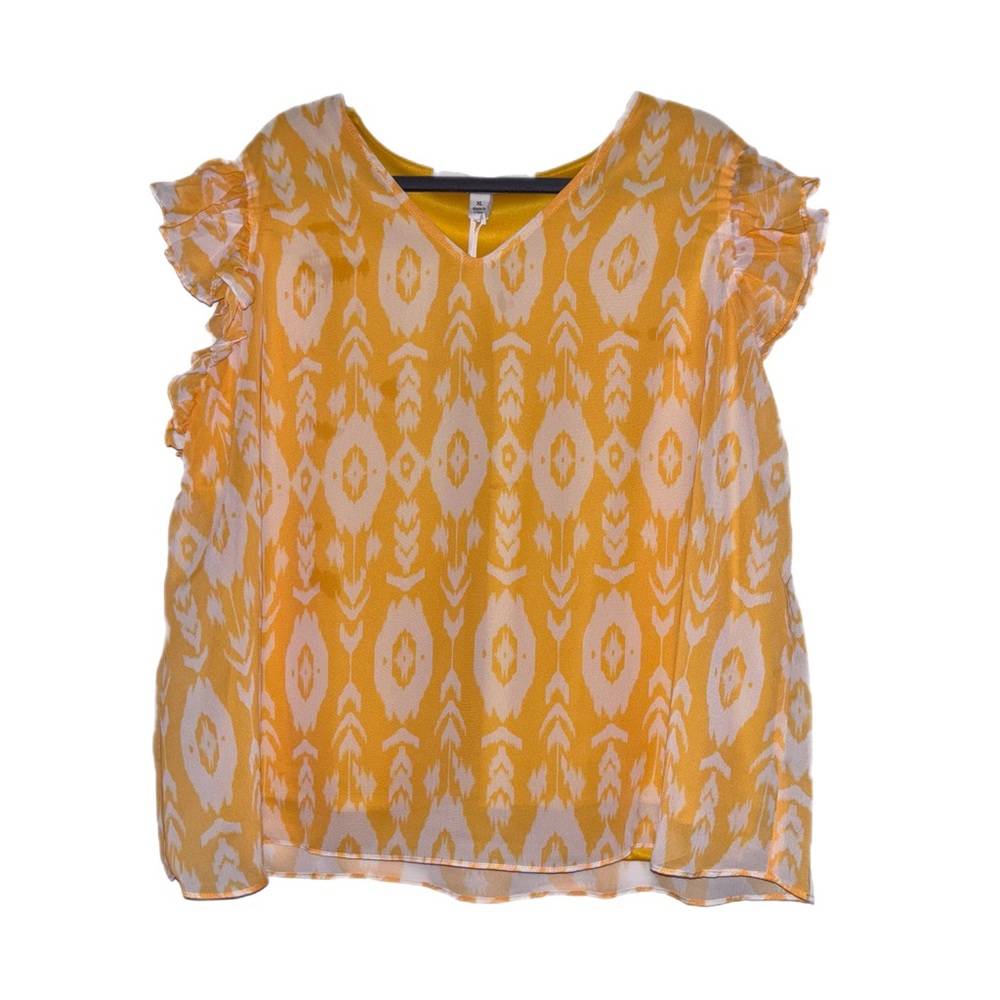 Chic Yellow Patterned Blouse with Ruffled Sleeves - Picture 2 of 8